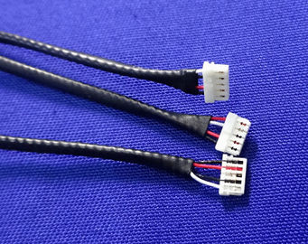 China Equivalente preto do conjunto de cabo do chicote de fios do fio do conector de friso do passo de JST 0.8mm fábrica