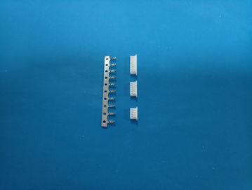 China Conectores de Pin bondes chapeados lata da cor branca, conector de Pin 4 pequeno fábrica